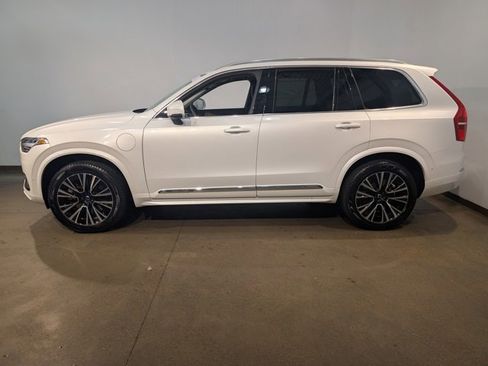 Used 2024 Volvo XC90 T8 Plus w/ Protection Package image 3