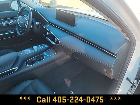 Used 2025 Genesis GV70 2.5T image 22