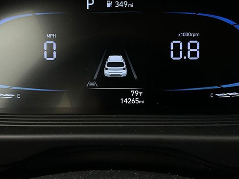 Used 2025 Hyundai Venue SEL image 39