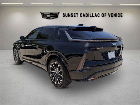 Used 2024 Cadillac Lyriq Sport AWD/4WD image 5