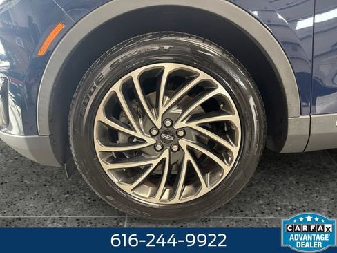 Used 2019 Lincoln Nautilus Reserve w/ Class II Trailer Tow Package AWD/4WD image 24
