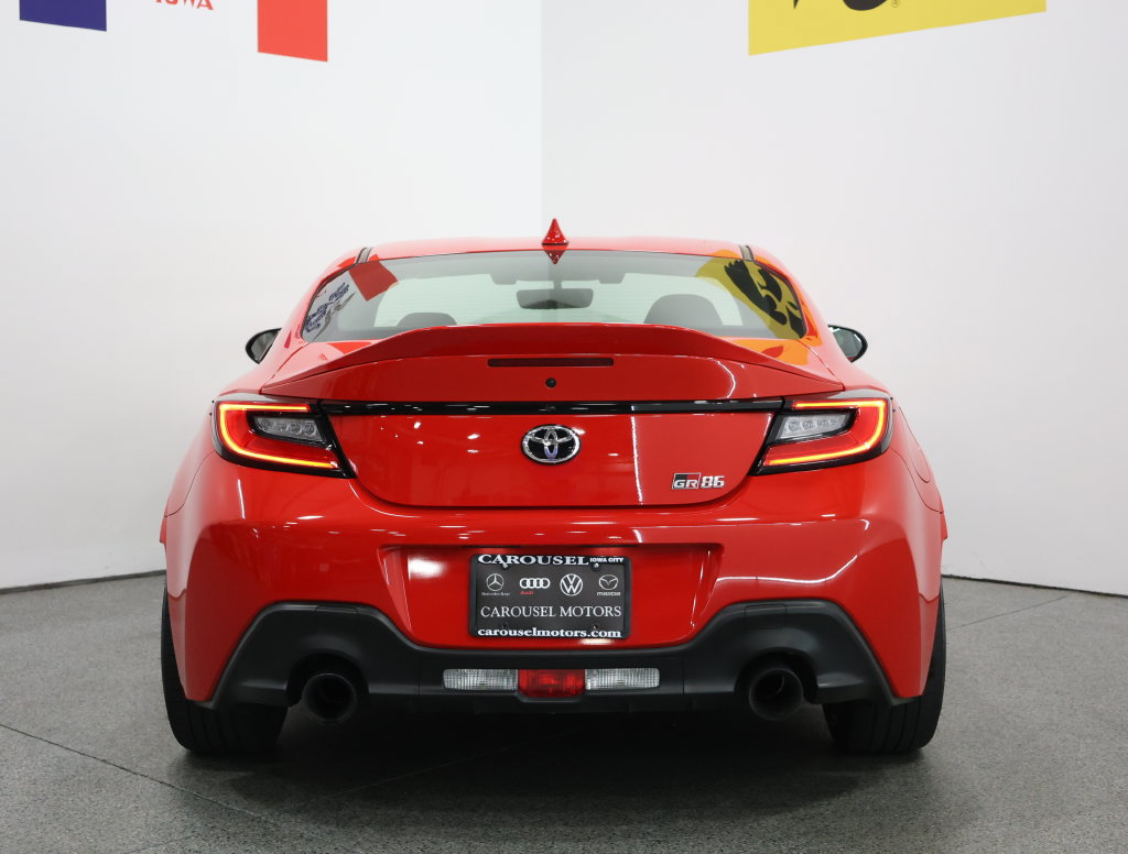 Used 2025 Toyota GR86 Premium w/ GR Wheel Package (TMS RWD image 11