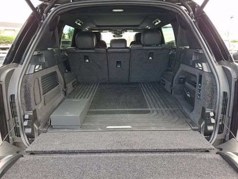 Used 2025 Land Rover Range Rover Long Wheelbase SE AWD/4WD image 28