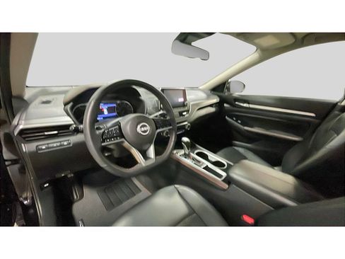 Used 2024 Nissan Altima 2.5 SR image 10