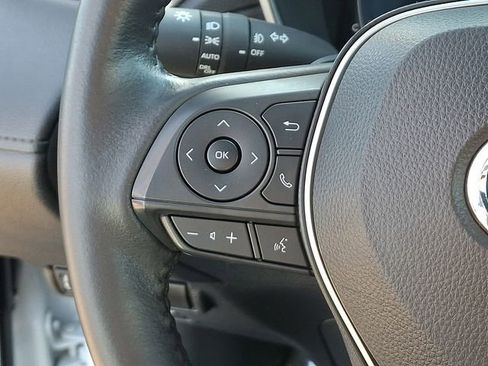 Used 2023 Toyota Corolla Cross XSE image 23