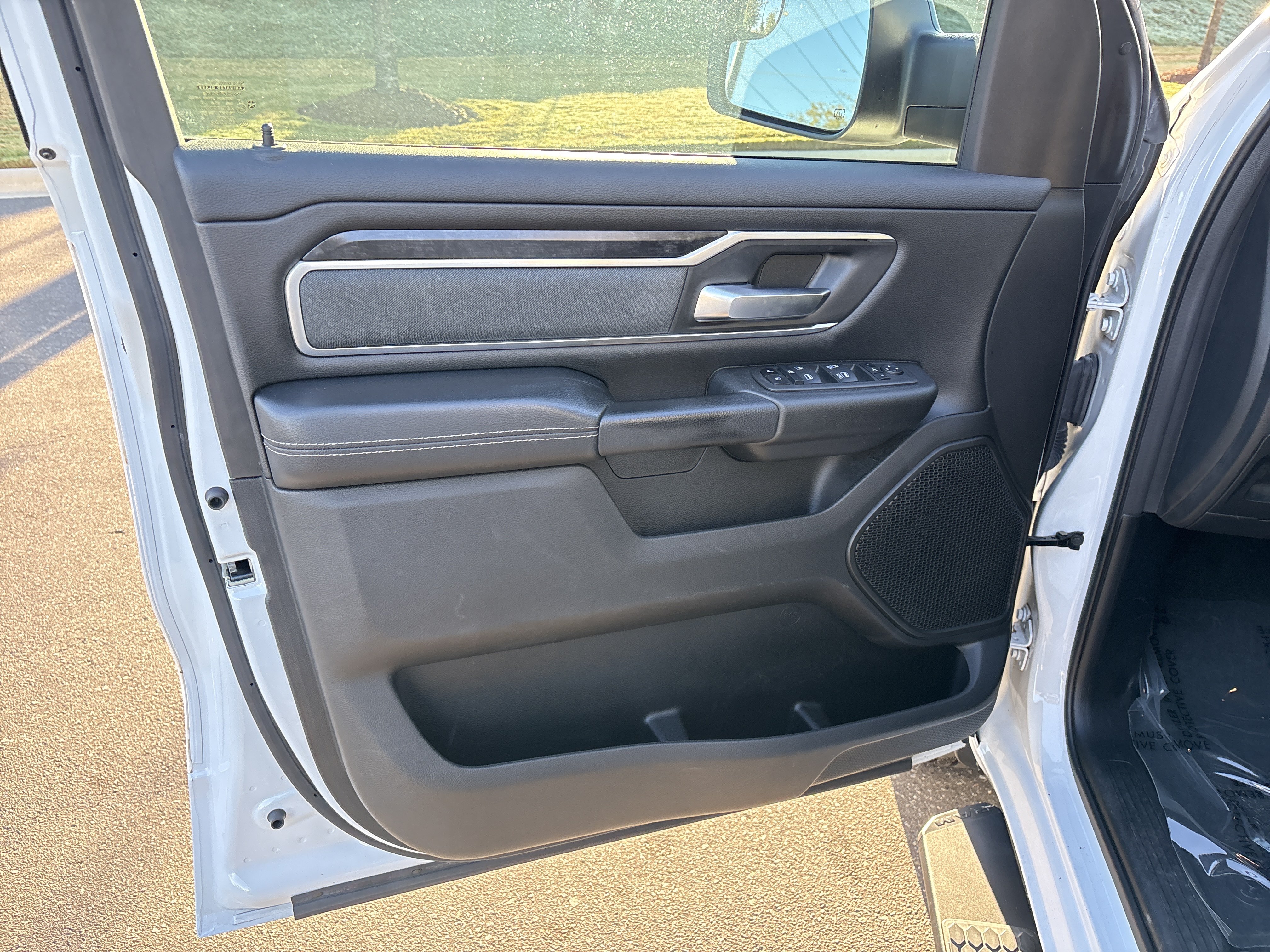 Used 2023 RAM 1500 Big Horn RWD image 15