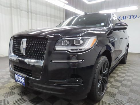 Used 2024 Lincoln Navigator L Reserve w/ Equipment Group 201A image 6