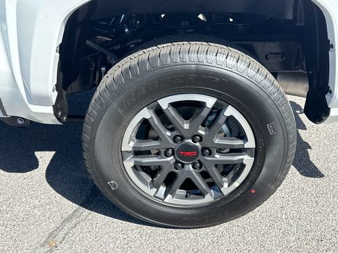 Used 2026 Toyota Tacoma TRD Sport AWD/4WD image 6