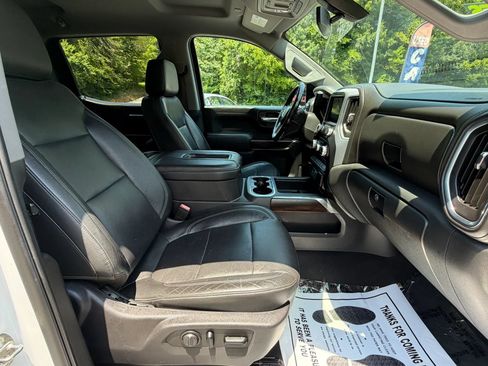 Used 2019 GMC Sierra 1500 SLT w/ SLT Premium Package AWD/4WD image 18