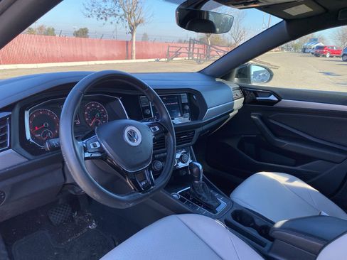 Used 2019 Volkswagen Jetta R-Line image 8