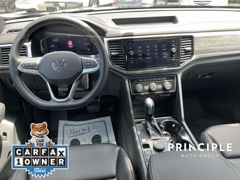 Certified 2023 Volkswagen Atlas Cross Sport SE w/ Panoramic Sunroof Package AWD/4WD image 31