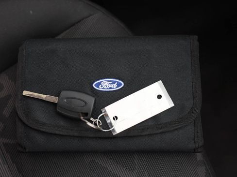Used 2013 Ford Fiesta SE FWD image 37