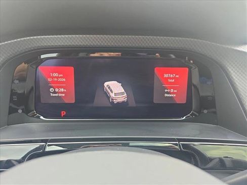 Used 2024 Volkswagen Atlas Peak Edition SE image 11