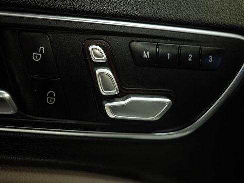 Used 2019 Mercedes-Benz GLA 250 image 17