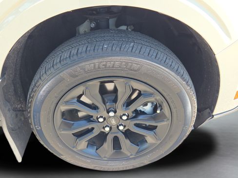 Used 2024 Ford Maverick XLT w/ XLT Luxury Package FWD image 35