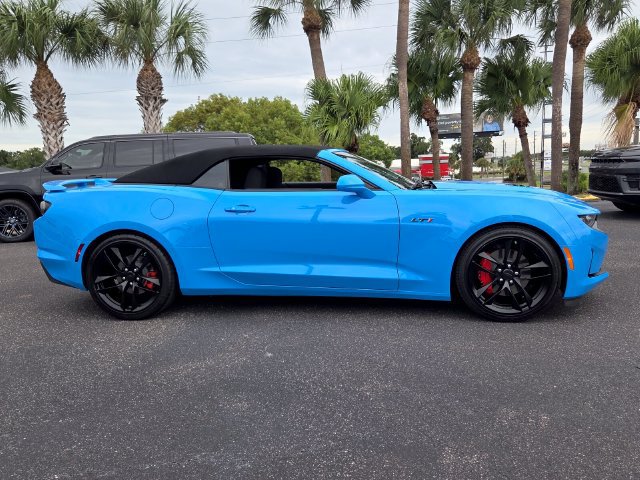 Used 2023 Chevrolet Camaro LT w/ Technology Package RWD image 8