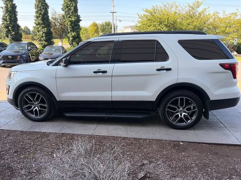 Used 2016 Ford Explorer Sport w/ Equipment Group 401A AWD/4WD image 8
