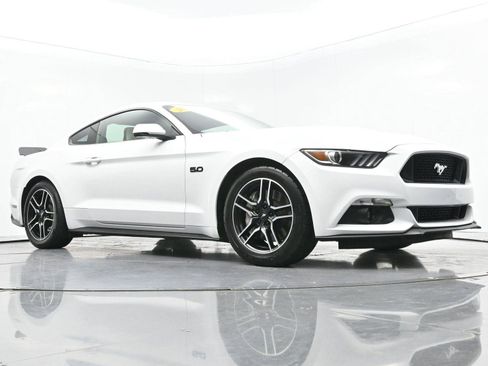 Used 2015 Ford Mustang GT Premium w/ Equipment Group 401A RWD image 44