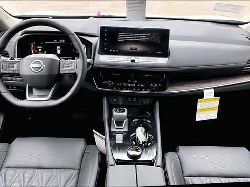 New 2026 Nissan Rogue Platinum w/ Platinum Premium Package image 5