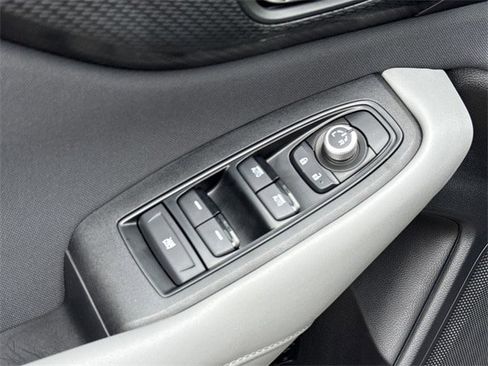 Used 2025 Subaru Outback Premium image 25