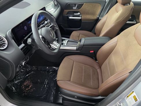 New 2026 Mercedes-Benz GLA 35 AMG 4MATIC image 6