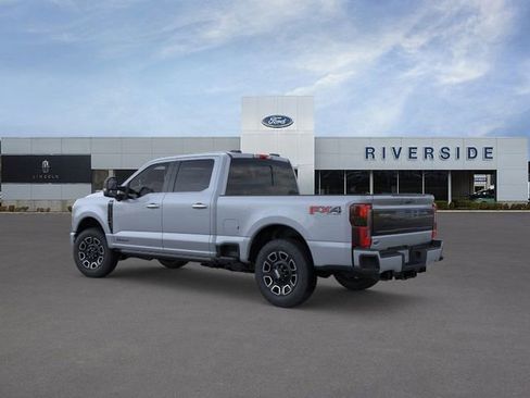 New 2026 Ford F350 Platinum w/ FX4 Off-Road Package image 4