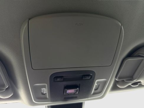 Used 2019 Toyota Camry LE FWD image 31