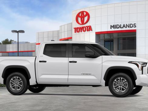New 2025 Toyota Tundra SR5 AWD/4WD image 37