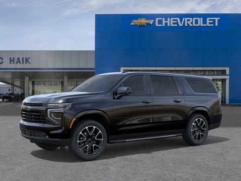 New 2026 Chevrolet Suburban RST RWD image 2