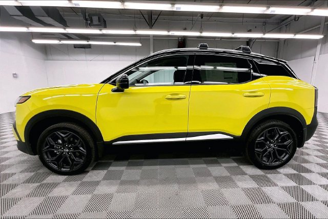 New 2026 Nissan Kicks SR w/ Cold Weather Package FWD image 19