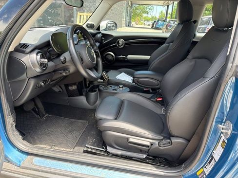 Used 2024 MINI Cooper SE FWD image 10