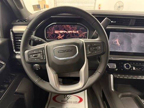 New 2026 GMC Sierra 2500 Denali w/ Denali Reserve Package image 18