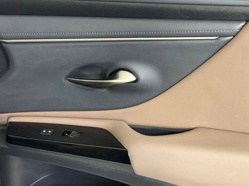 Certified 2024 Lexus ES 350 w/ Premium Package FWD image 31