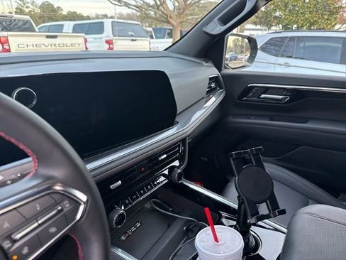 Used 2025 Chevrolet Tahoe RST w/ RST Capability Package image 10