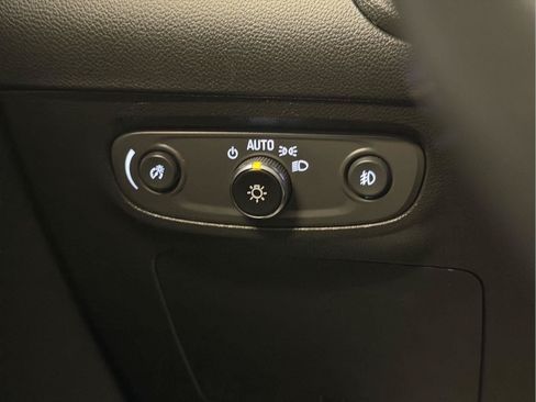 Used 2023 Buick Encore GX Select AWD/4WD image 36