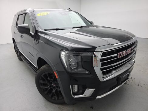 Used 2023 GMC Yukon SLT AWD/4WD image 3