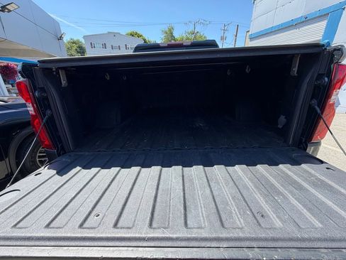 Used 2019 Chevrolet Silverado 1500 LT Trail Boss AWD/4WD image 11