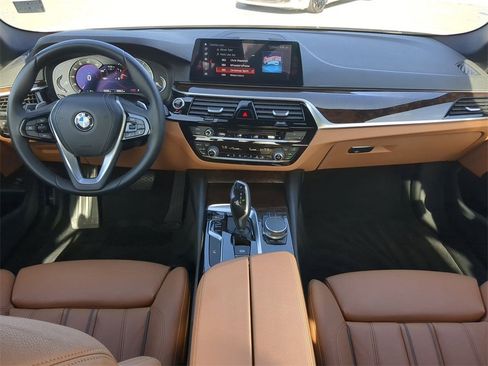 Used 2018 BMW 540i image 16