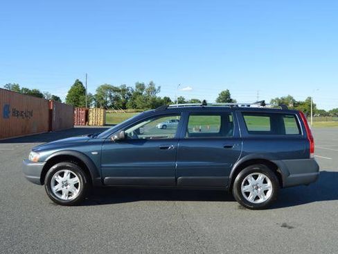 Used 2005 Volvo XC70 AWD/4WD image 60