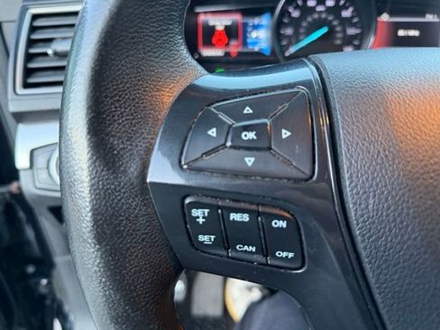 Used 2016 Ford Explorer XLT w/ Equipment Group 202A image 14