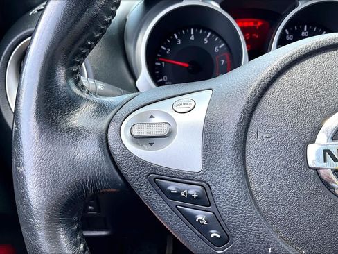 Used 2017 Nissan Juke SL FWD image 23