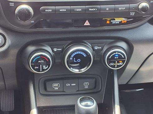 Certified 2024 Hyundai Venue SEL FWD image 14