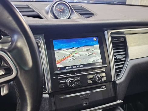 Used 2016 Porsche Macan Turbo w/ Premium Package Plus image 16