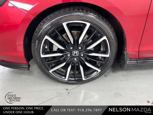 Used 2024 Honda Accord Touring image 12