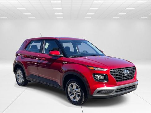 New 2026 Hyundai Venue SE FWD image 1