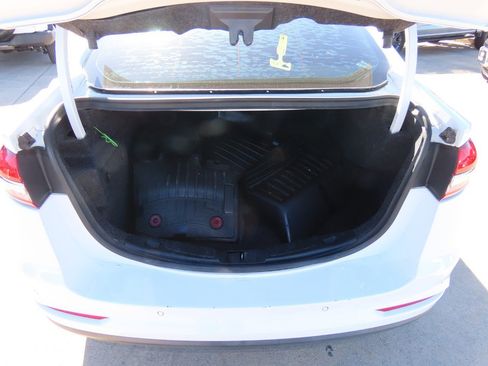 Used 2019 Ford Fusion Titanium image 14