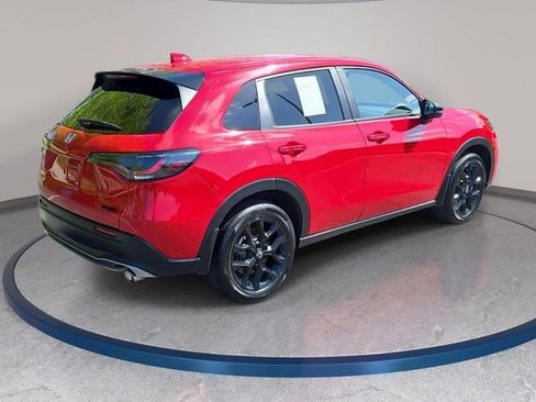 Used 2025 Honda HR-V Sport image 5