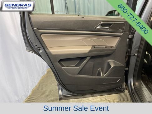 Used 2023 Volkswagen Atlas SEL Premium AWD/4WD image 26
