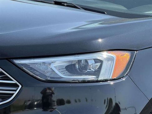 Used 2019 Ford Edge SEL w/ Equipment Group 201A AWD/4WD image 8