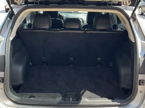 Used 2020 Jeep Compass Latitude image 11